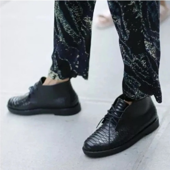 MELISSA + BAJA EAST Black Desert Python Embossed Lace Up Ankle Booties Size 9 - Picture 1 of 13